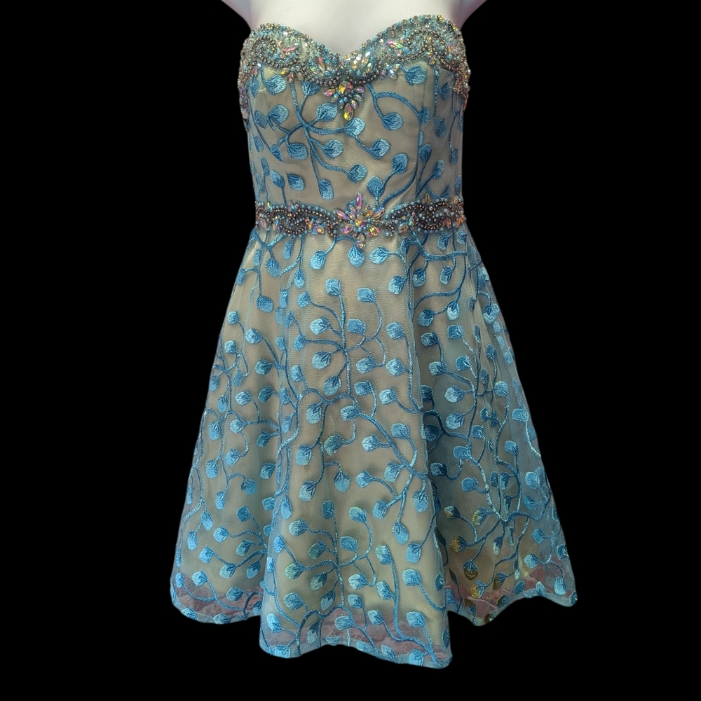 Sz 4 Tony Bowls Cocktail Dress